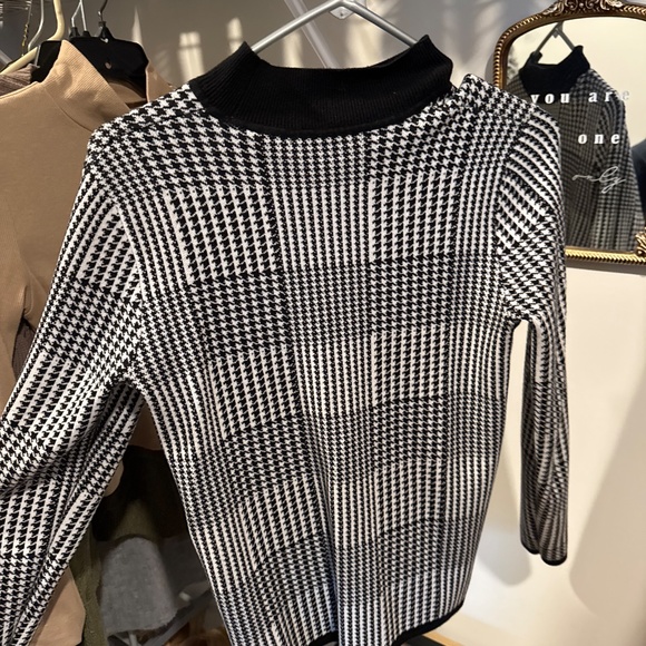 Sweater bundle - Picture 7 of 7